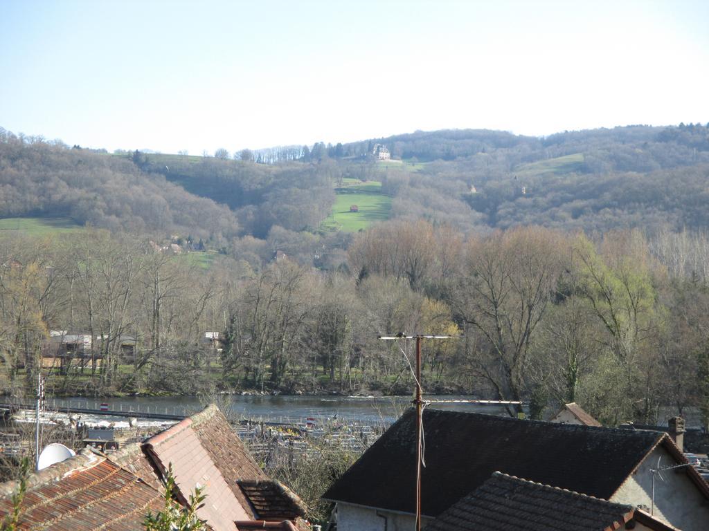 Le Petit Chat Acomodação com café da manhã Beaulieu-sur-Dordogne Exterior foto